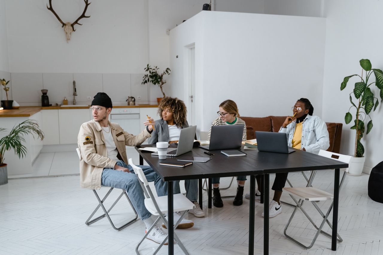 Conectá y trabajá en regla